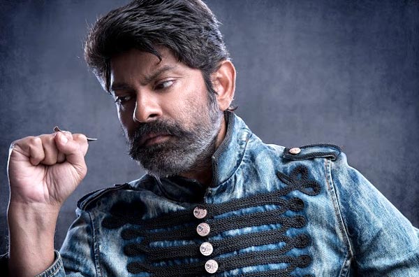 jagapathi babu,balakrishna 100 film,boyapati srinu  బాలకృష్ణ హిస్టరీ రిపీట్స్!